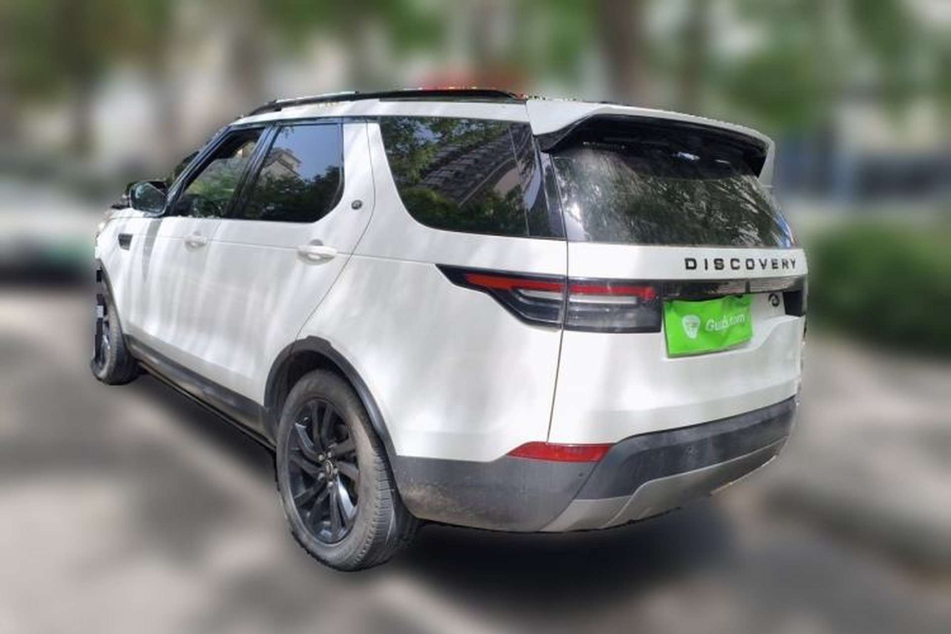Used Land Rover Discovery 2018 2.0T Special Edition Rear Left 45 Deg
