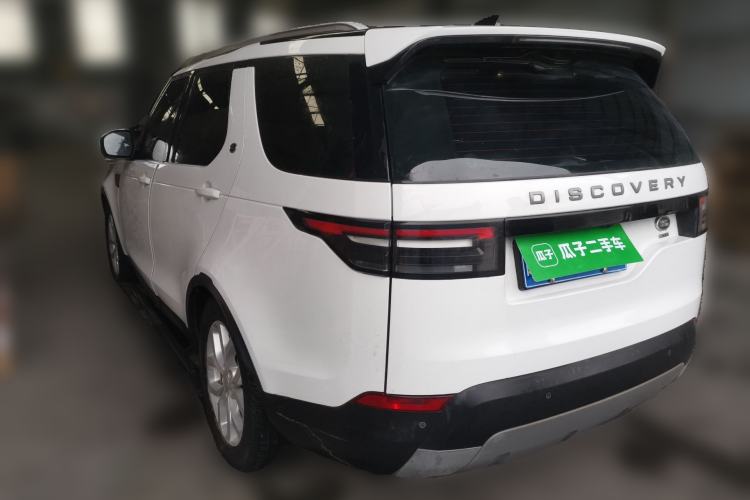 Used Land Rover Discovery 2018 3.0 SC V6 SE Rear Left 45 Deg