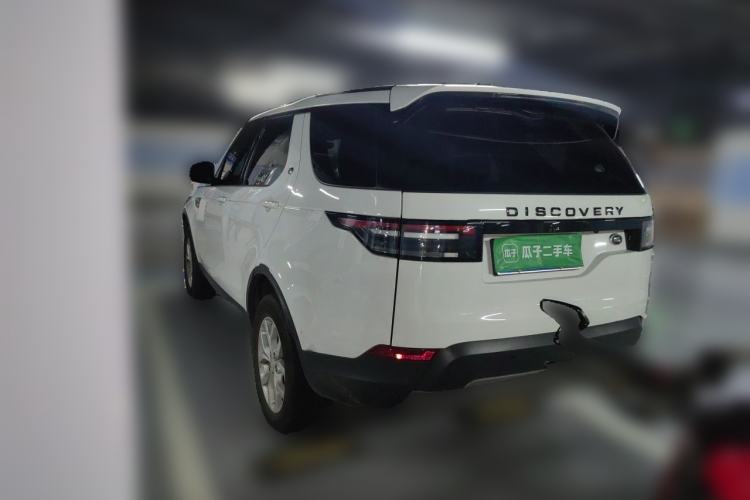 Used Land Rover Discovery 2018 3.0 SC V6 SE Rear Left 45 Deg