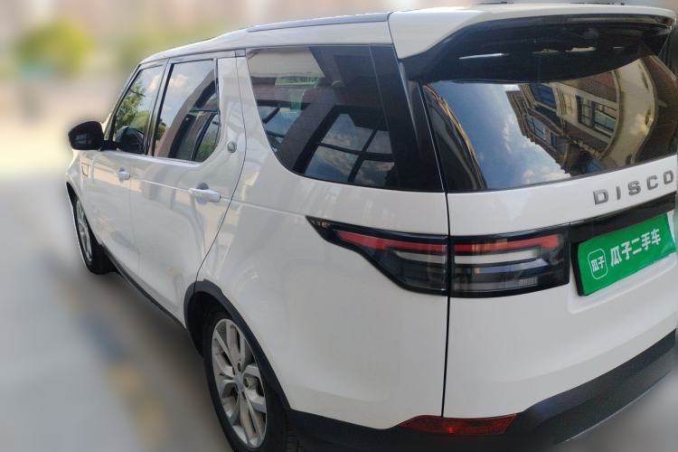 Used Land Rover Discovery 2018 3.0 SC V6 SE Rear Left 45 Deg