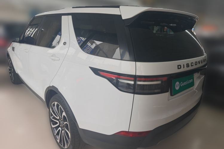 Used Land Rover Discovery 2018 2.0T SE Rear Left 45 Deg