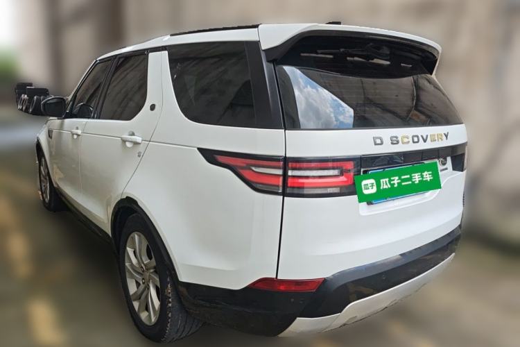 Used Land Rover Discovery 2018 3.0 SC V6 HSE Rear Left 45 Deg