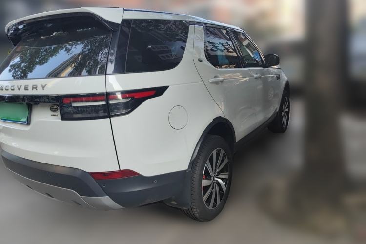 Used Land Rover Discovery 2018 3.0 SC V6 SE Rear Right 45 Deg