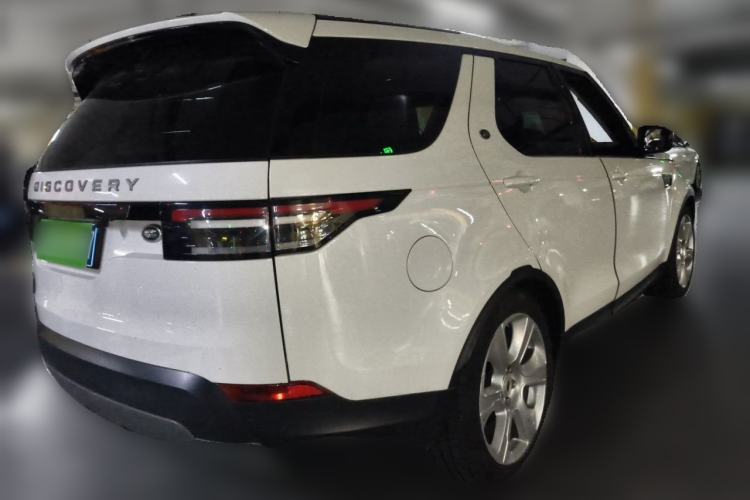 Used Land Rover Discovery 2018 2.0T SE Rear Right 45 Deg