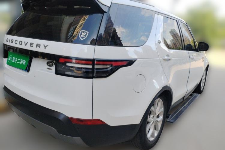 Used Land Rover Discovery 2018 3.0 SC V6 SE Rear Right 45 Deg