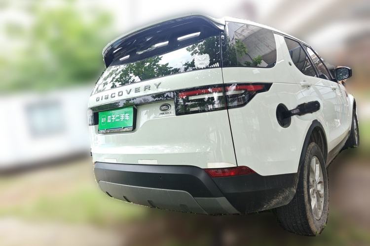 Used Land Rover Discovery 2018 2.0T SE Rear Right 45 Deg