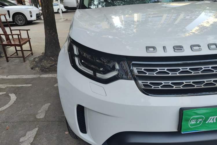 Used Land Rover Discovery 2018 3.0 SC V6 SE Right Front Headlight