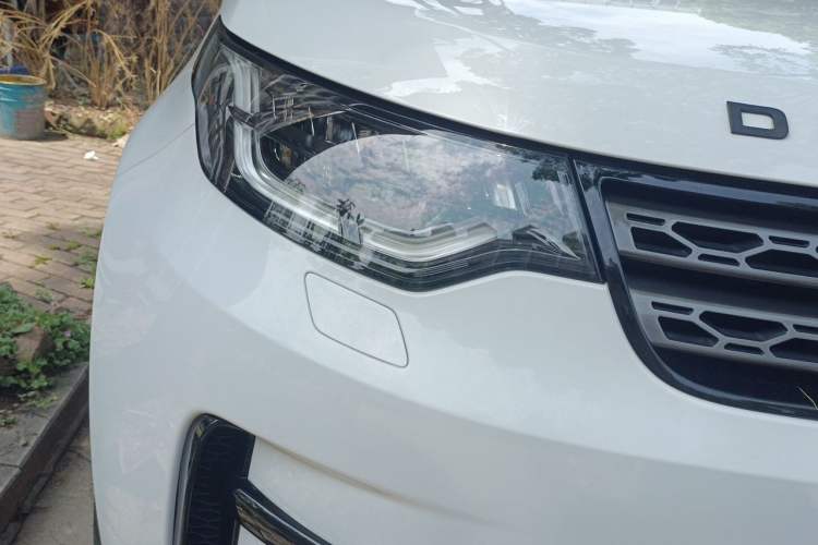 Used Land Rover Discovery 2018 3.0 SC V6 SE Right Front Headlight