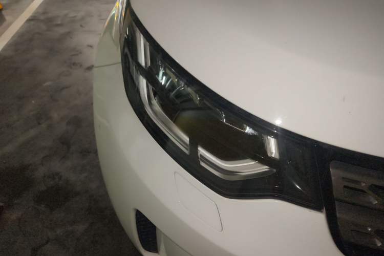 Used Land Rover Discovery 2018 3.0 SC V6 SE Right Front Headlight