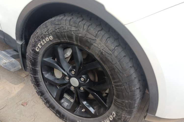Used Land Rover Discovery 2018 3.0 SC V6 SE Right Front Wheel Hub
