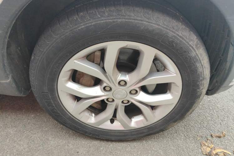 Used Land Rover Discovery 2018 3.0 SC V6 SE Right Front Wheel Hub