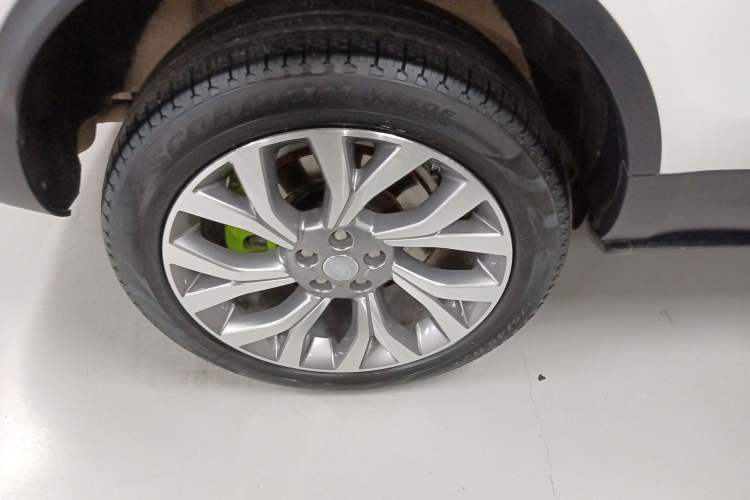 Used Land Rover Discovery 2018 3.0 SC V6 SE Right Rear Wheel Hub