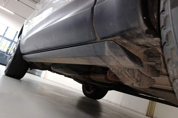 Used Land Rover Discovery 2018 3.0 SC V6 SE Right Side Sill