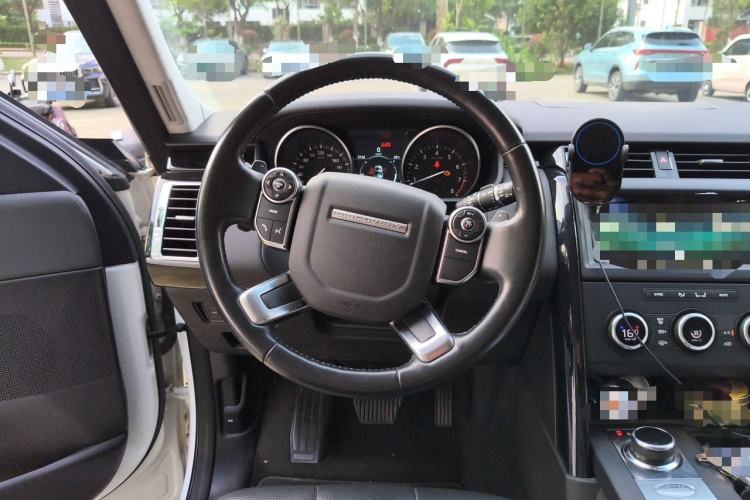 Used Land Rover Discovery 2018 2.0T SE Steering Wheel