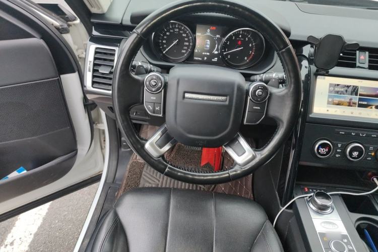 Used Land Rover Discovery 2018 3.0 SC V6 SE Steering Wheel