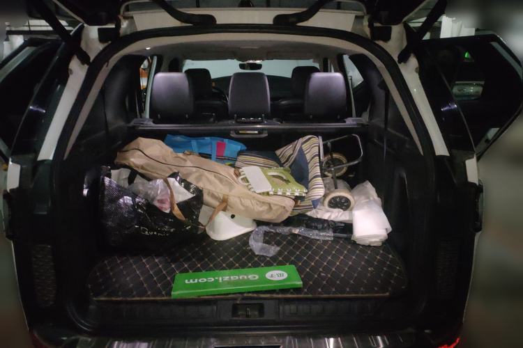 Used Land Rover Discovery 2018 3.0 SC V6 SE Trunk