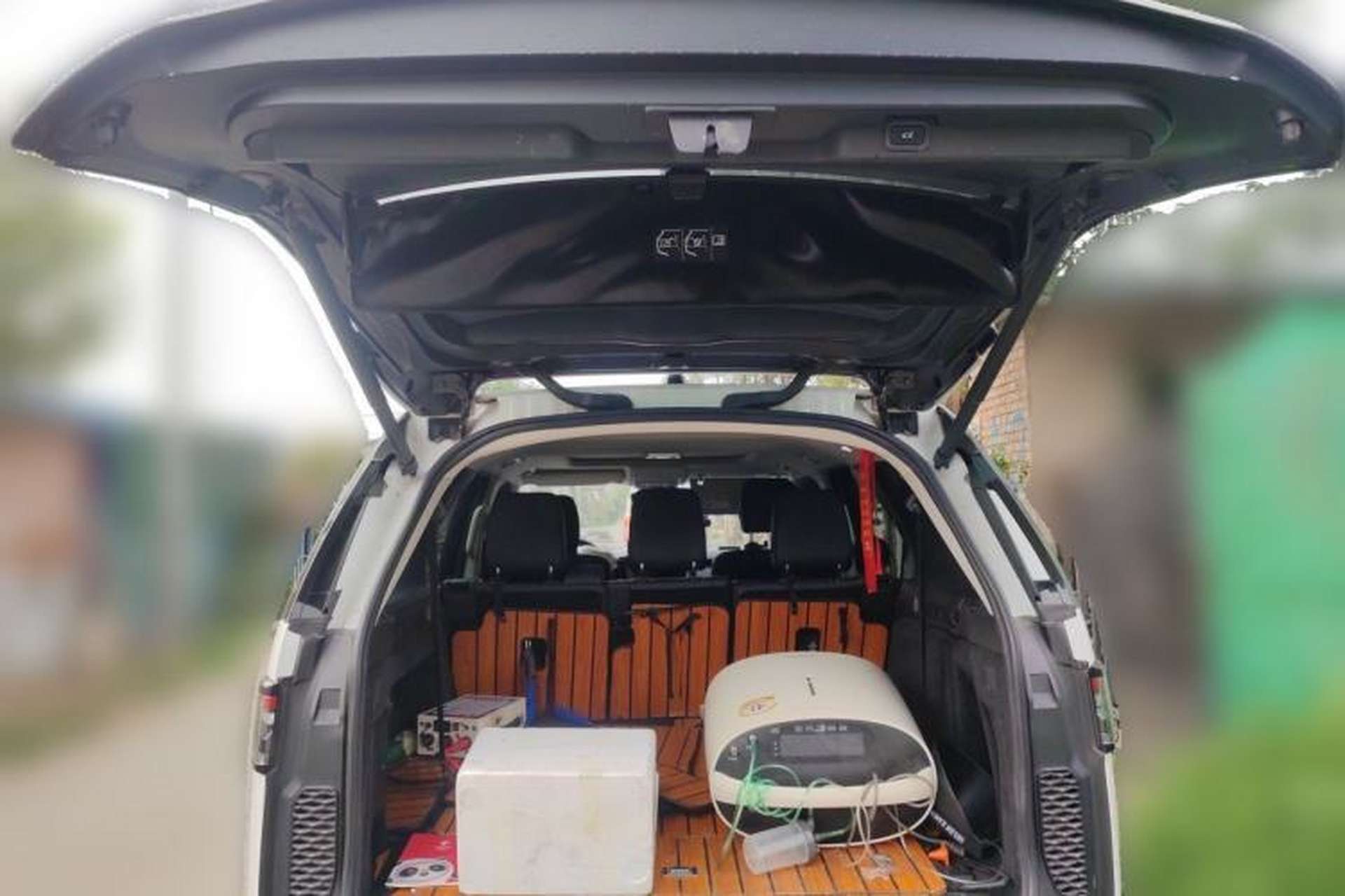 Used Land Rover Discovery 2018 2.0T SE Trunk