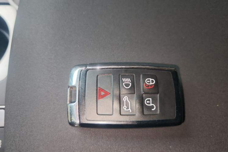 Used Land Rover Discovery 2018 2.0T SE Vehicle Key