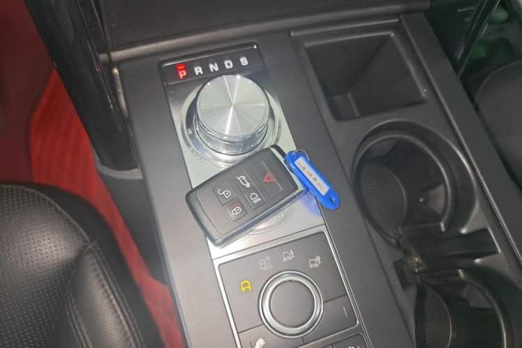 Used Land Rover Discovery 2018 2.0T SE Vehicle Key