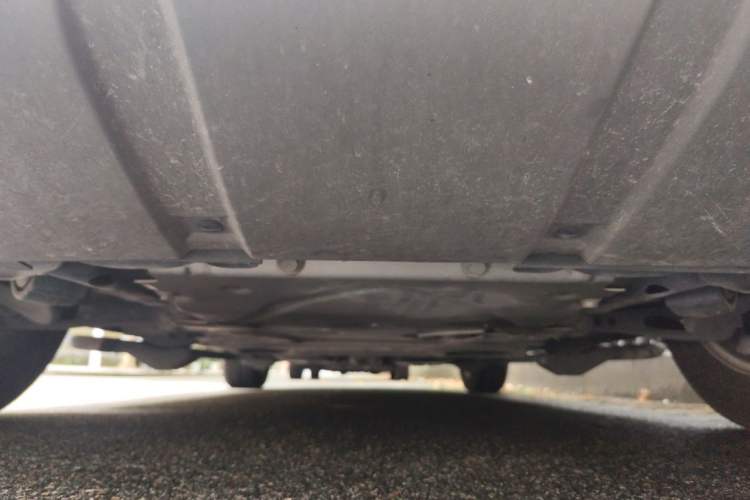 Used Land Rover Discovery 2019 3.0 SC V6 SE Chassis Front