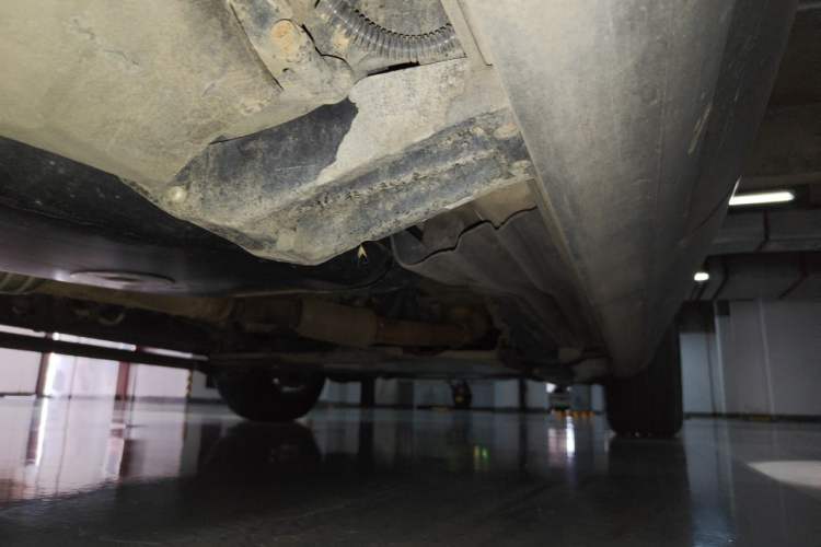 Used Land Rover Discovery 2019 2.0T SE Chassis Rear Right