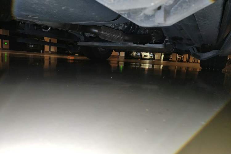 Used Land Rover Discovery 2019 2.0T SE Chassis Rear Right