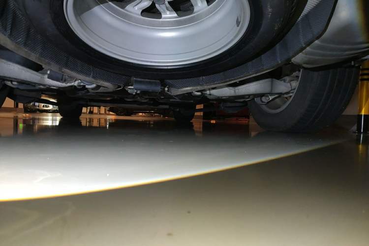 Used Land Rover Discovery 2019 2.0T SE Chassis Rear