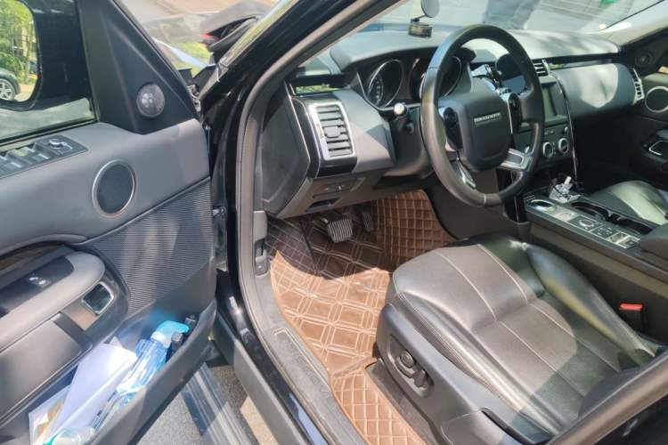 Used Land Rover Discovery 2019 3.0 SC V6 SE Driver Seat