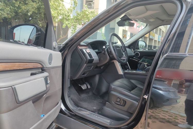 Used Land Rover Discovery 2019 2.0T HSE Driver Seat