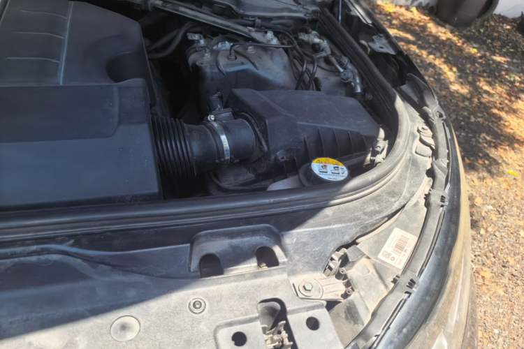 Used Land Rover Discovery 2019 3.0 SC V6 SE Engine Bay Left