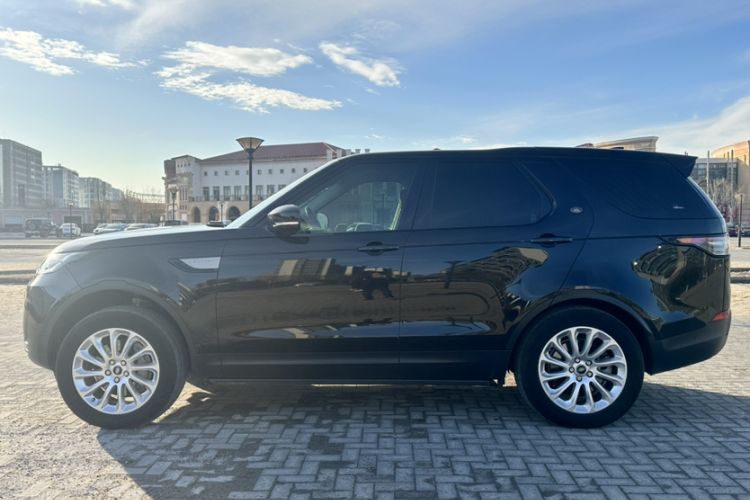 Used Land Rover Discovery 2019 3.0 SC V6 SE Exterior 1