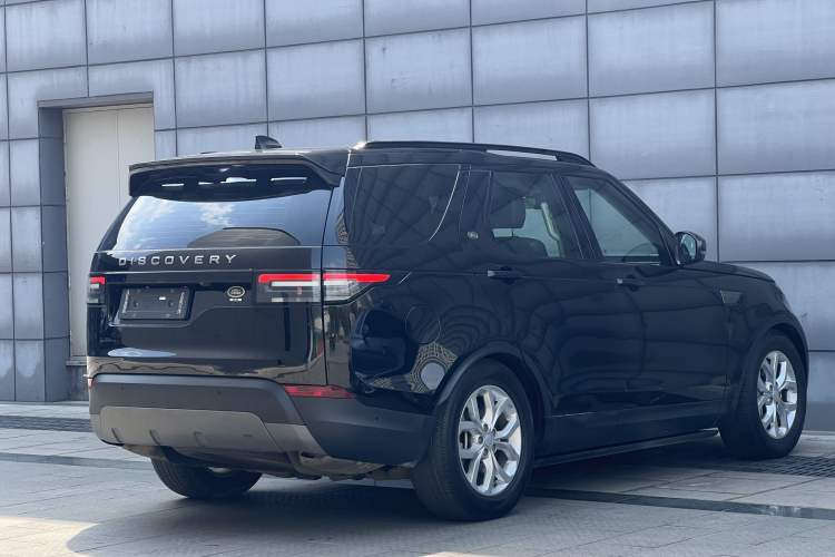 Used Land Rover Discovery 2019 3.0 SC V6 SE Exterior 4