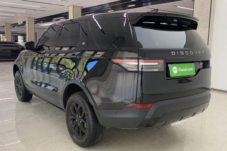 Used Land Rover Discovery 2019 3.0 SC V6 SE Exterior 4