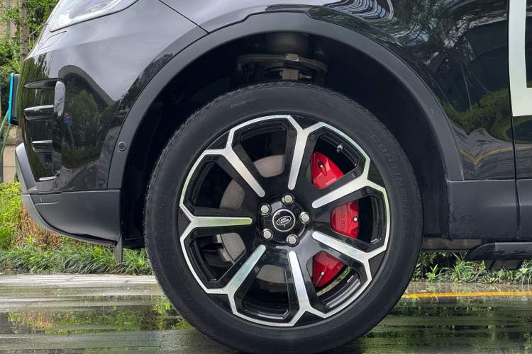 Used Land Rover Discovery 2019 3.0 SC V6 SE Exterior 5