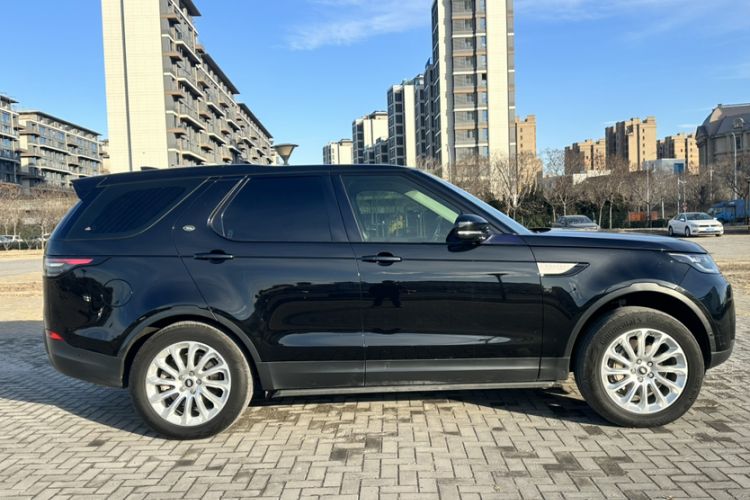 Used Land Rover Discovery 2019 3.0 SC V6 SE Exterior 6