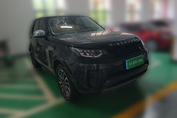 Used Land Rover Discovery 2019 3.0 SC V6 SE Front Right 45 Deg
