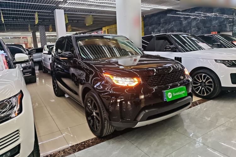 Used Land Rover Discovery 2019 3.0 SC V6 HSE Front Right 45 Deg