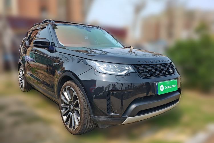 Used Land Rover Discovery 2019 3.0 SC V6 HSE Front Right 45 Deg