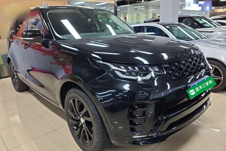 Used Land Rover Discovery 2019 3.0 SC V6 HSE Front Right 45 Deg