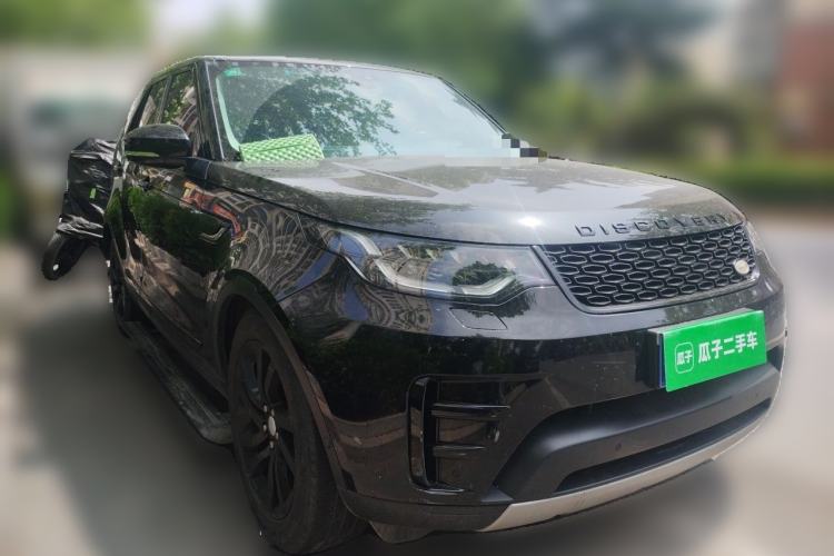 Used Land Rover Discovery 2019 2.0T HSE Front Right 45 Deg