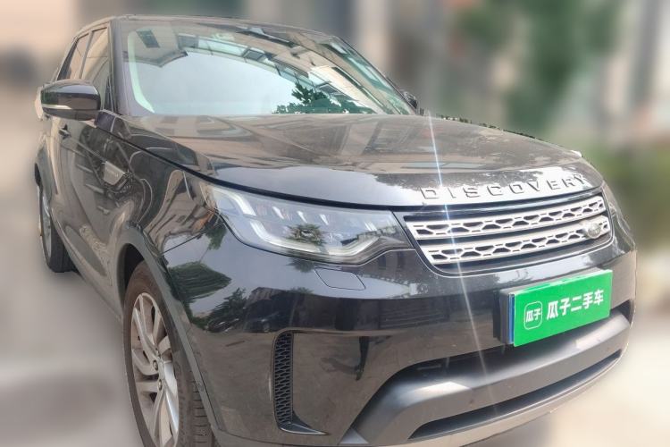 Used Land Rover Discovery 2019 3.0 SC V6 HSE Front Right 45 Deg