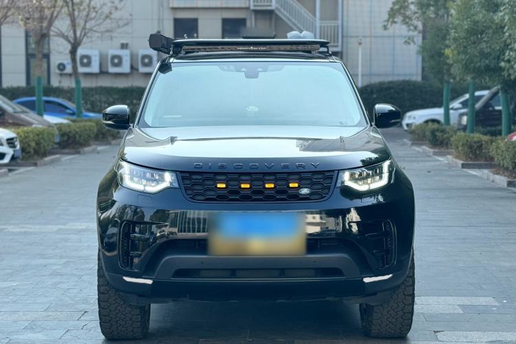 Used Land Rover Discovery 2019 2.0T SE Front