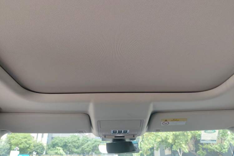 Used Land Rover Discovery 2019 2.0T HSE Headliner