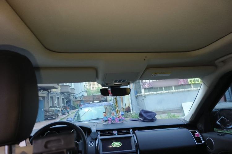 Used Land Rover Discovery 2019 3.0 SC V6 SE Headliner
