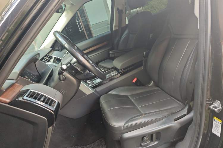 Used Land Rover Discovery 2019 3.0 SC V6 HSE Left Front Seat