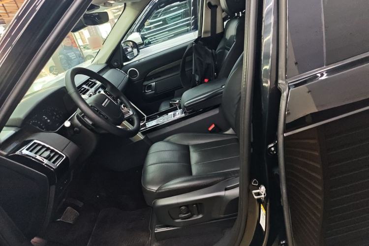 Used Land Rover Discovery 2019 3.0 SC V6 HSE Left Front Seat