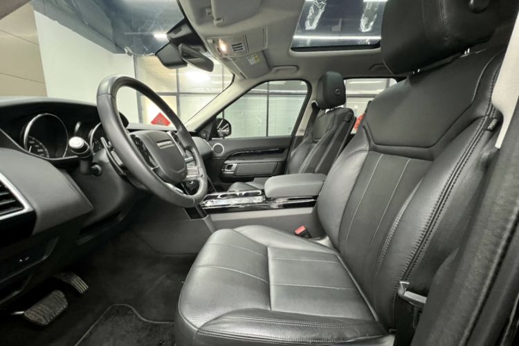 Used Land Rover Discovery 2019 3.0 SC V6 SE Left Front Seat