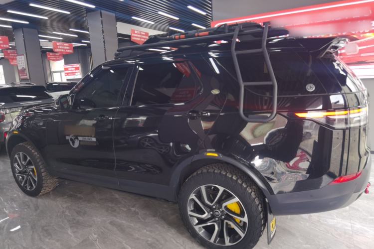 Used Land Rover Discovery 2019 2.0T SE Left Side
