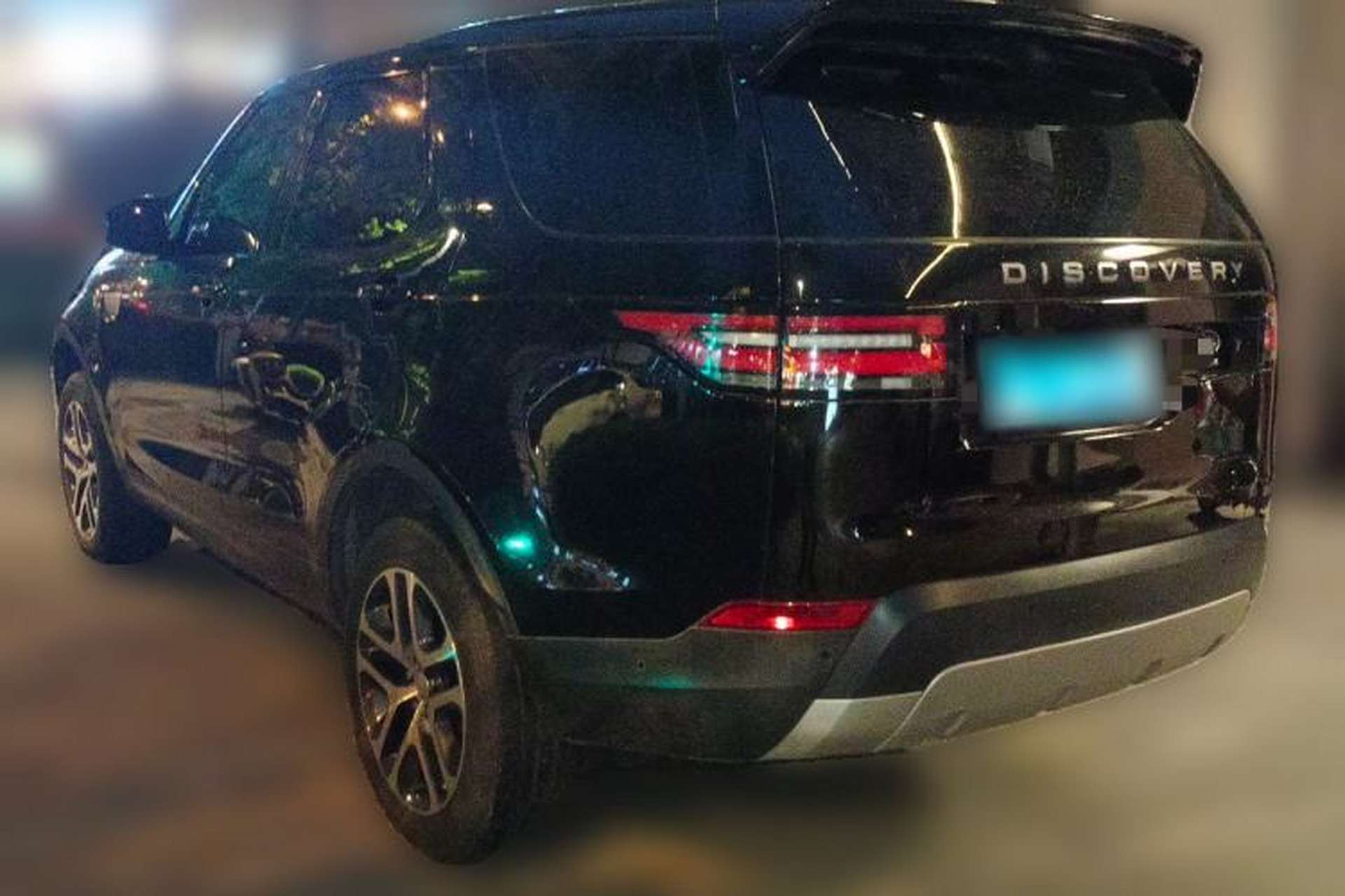 Used Land Rover Discovery 2019 2.0T HSE Rear Left 45 Deg