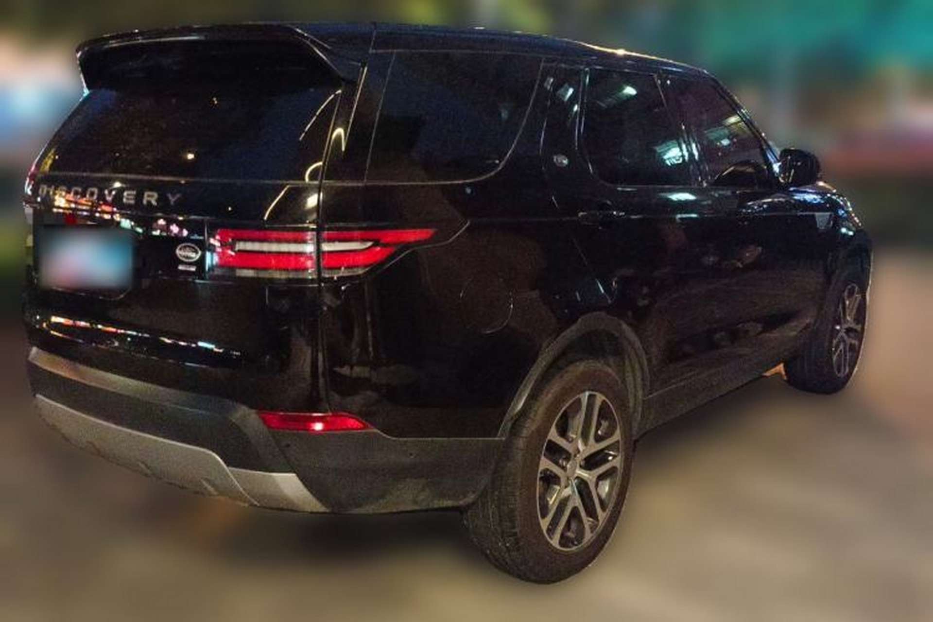 Used Land Rover Discovery 2019 2.0T HSE Rear Right 45 Deg